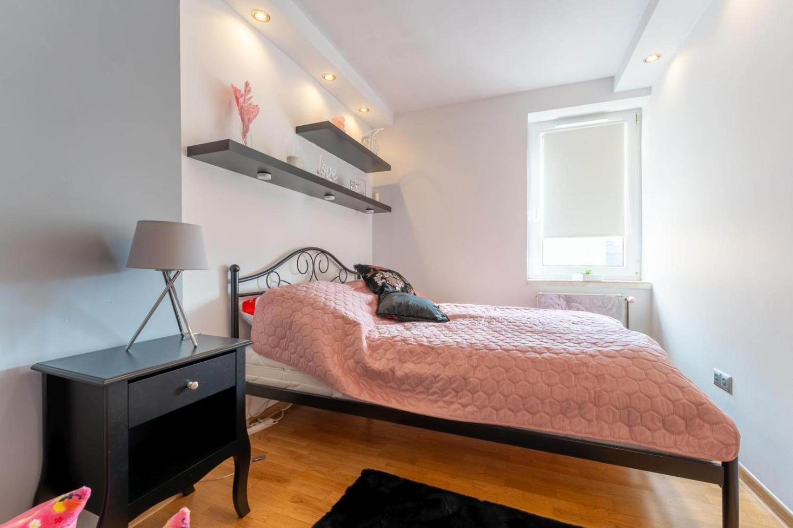 Apartament Ratuszlove - 2 Osobne Sypialnie, Z Widokiem Na Ratusz - By Spaceapart Jelenia Góra Buitenkant foto