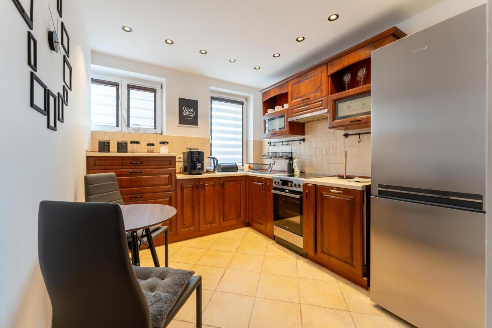 Apartament Ratuszlove - 2 Osobne Sypialnie, Z Widokiem Na Ratusz - By Spaceapart Jelenia Góra Buitenkant foto